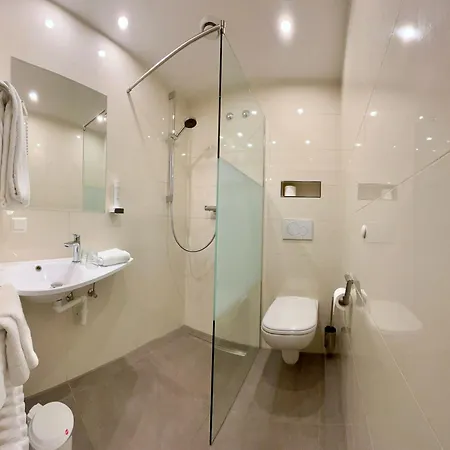 Seligweiler & Restaurant Hotel 3*
